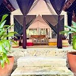 Glamping Bunga Lotus