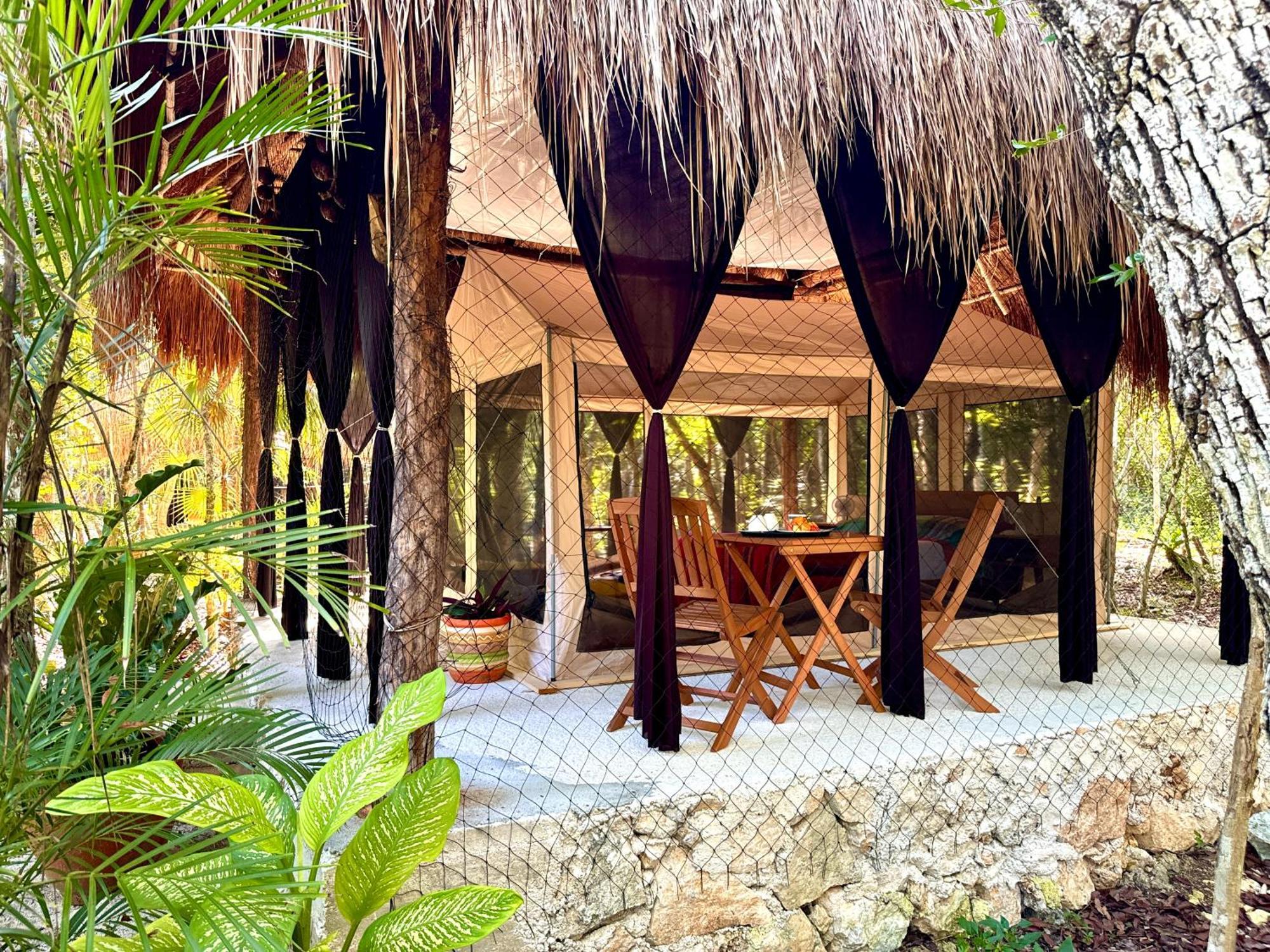 Campsite Glamping Bunga Lotus Tulum